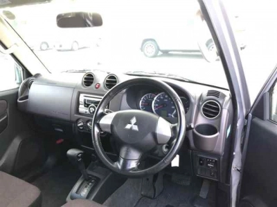 MITSUBISHI PAJERO MINI