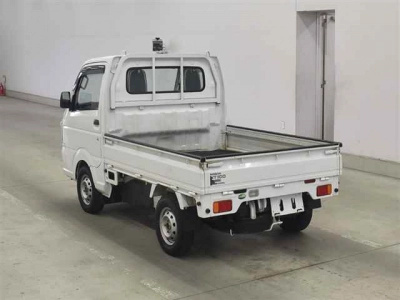 NISSAN NT100 CLIPPER