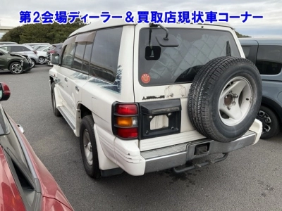 MITSUBISHI PAJERO