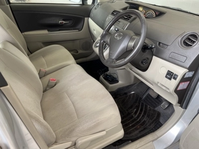 DAIHATSU BOON LUMINAS