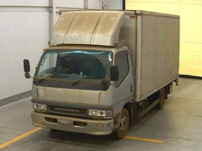 MITSUBISHI CANTER