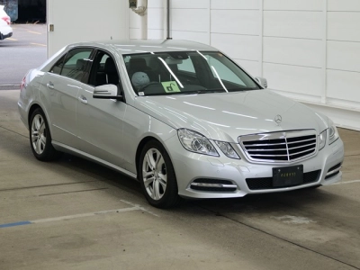 MERCEDES BENZ E CLASS