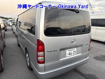 TOYOTA REGIUS ACE