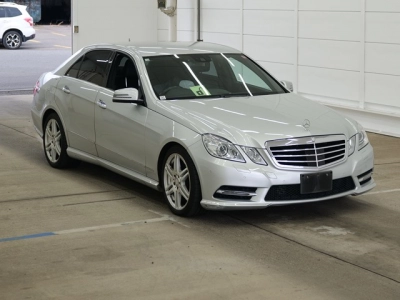 MERCEDES BENZ E CLASS