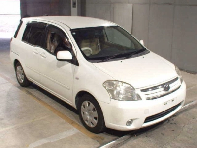 TOYOTA RAUM