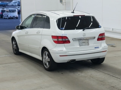 MERCEDES BENZ B CLASS