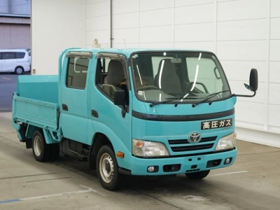 TOYOTA DYNA