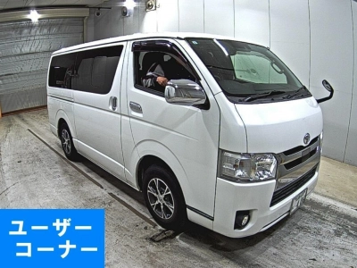 TOYOTA REGIUS VAN