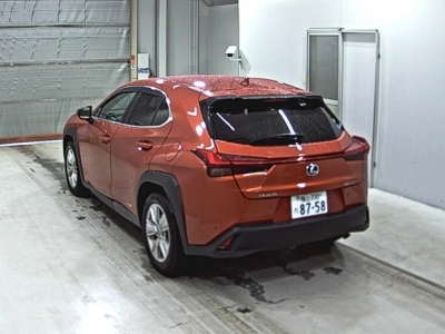 LEXUS UX