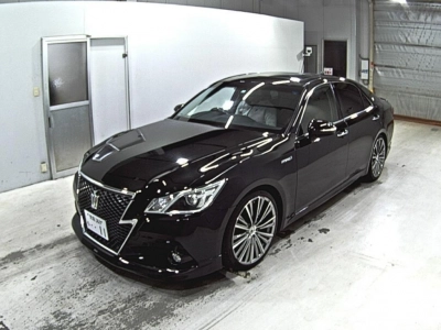 TOYOTA CROWN HYBRID