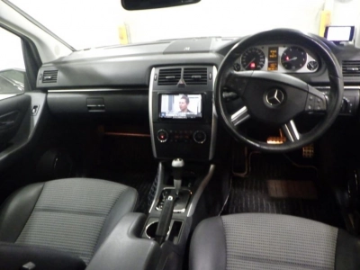 MERCEDES BENZ B CLASS