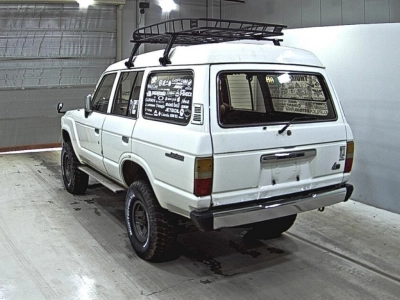 TOYOTA LAND CRUISER