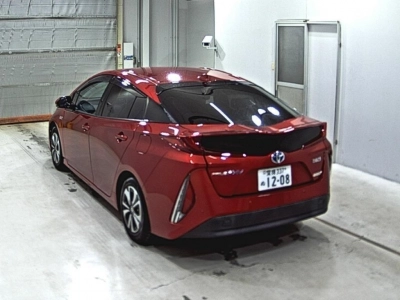 TOYOTA PRIUS PHV