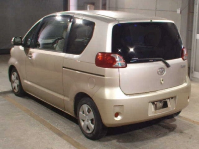 TOYOTA PORTE