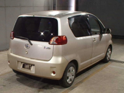 TOYOTA PORTE