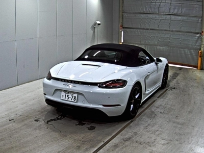 PORSCHE 718 BOXSTER