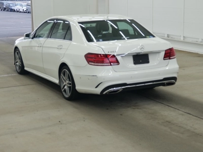 MERCEDES BENZ E CLASS