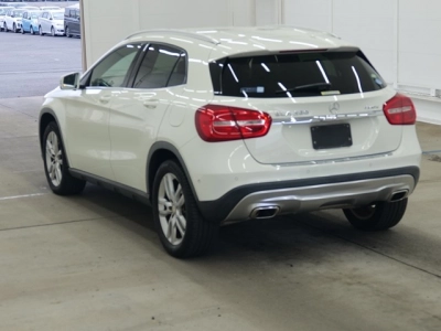 MERCEDES BENZ GLA
