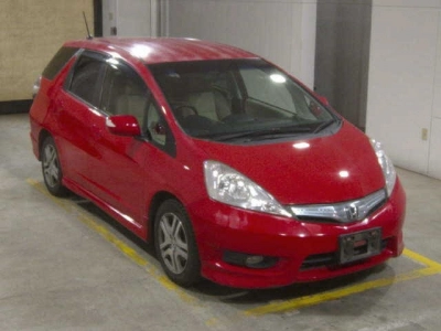 HONDA FIT SHUTTLE