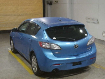 MAZDA AXELA SPORT