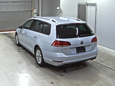VOLKSWAGEN GOLF VARIANT