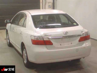 TOYOTA PREMIO