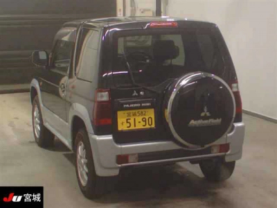 MITSUBISHI PAJERO MINI