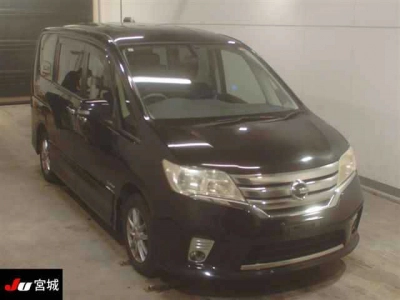 NISSAN SERENA