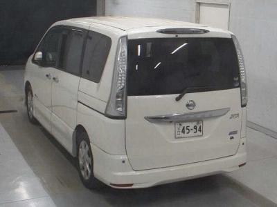 NISSAN SERENA