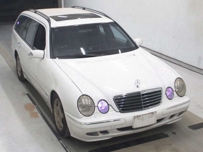 MERCEDES BENZ E CLASS