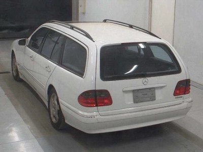 MERCEDES BENZ E CLASS