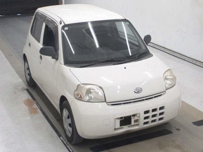 DAIHATSU ESSE