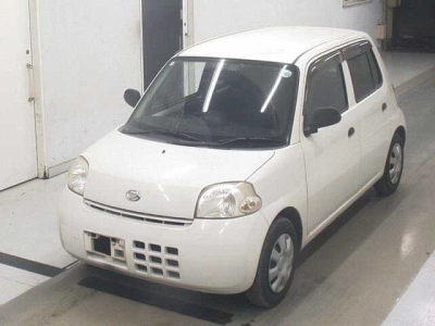DAIHATSU ESSE