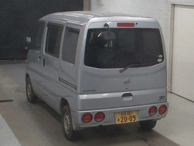 NISSAN CLIPPER VAN