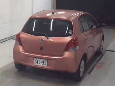 TOYOTA VITZ