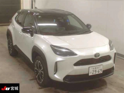 TOYOTA YARIS CROSS