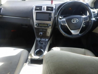TOYOTA AVENSIS WAGON