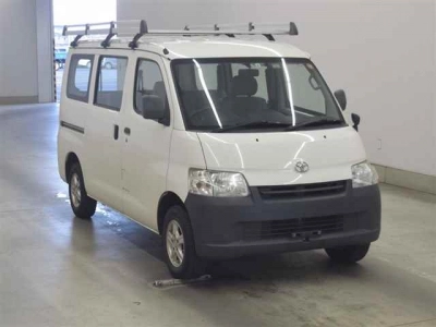 TOYOTA LITE ACE VAN