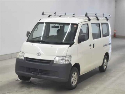 TOYOTA LITE ACE VAN