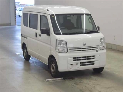 NISSAN NV100 CLIPPER