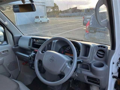 NISSAN NV100 CLIPPER