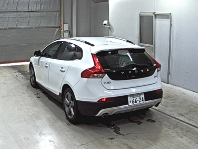 VOLVO V40