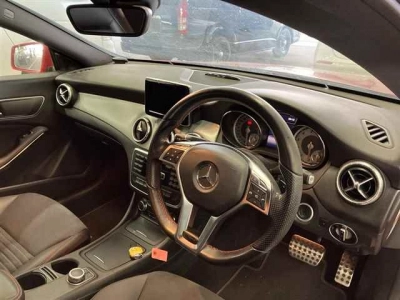 MERCEDES BENZ CLA