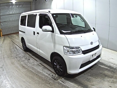 TOYOTA TOWN ACE VAN