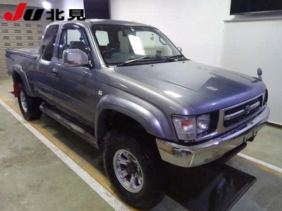 TOYOTA HILUX PICK UP