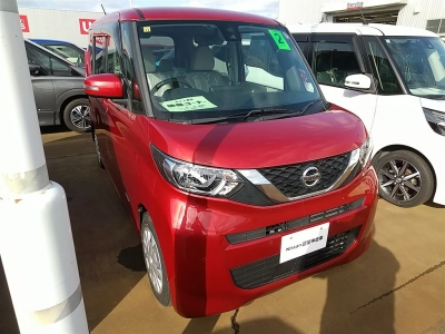 NISSAN ROOX