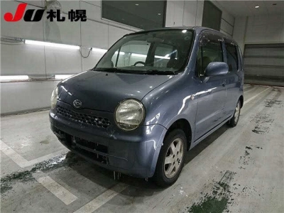 DAIHATSU MOVE LATTE
