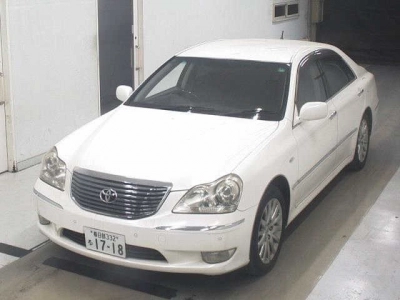 TOYOTA CROWN MAJESTA