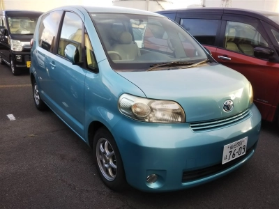 TOYOTA PORTE