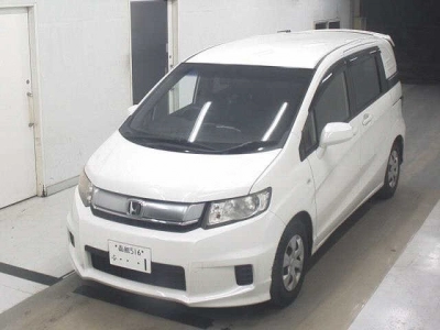 HONDA FREED SPIKE